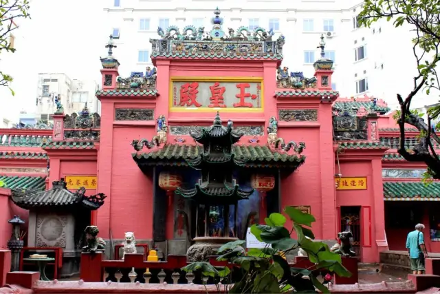 Những Ngôi Chùa, Đền Cầu Công Danh Sự Nghiệp Linh Thiêng