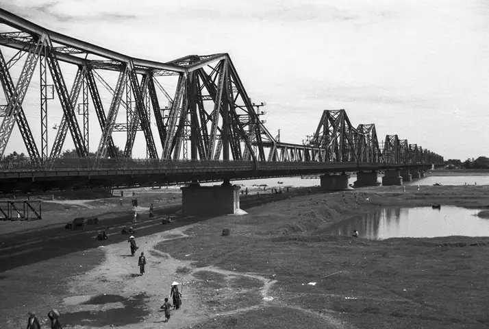 Những Sự Kiện Lịch Sử Gắn Với Cầu Long Biên