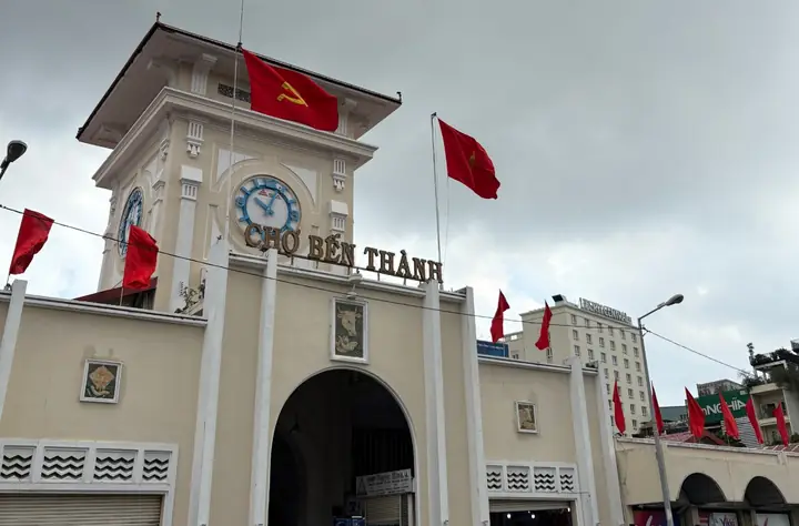 Lịch Sử Hơn 100 Năm – Chứng Nhân Của Sài Gòn Xưa Và Nay
