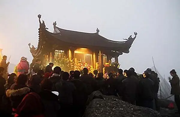 Chùa Đồng Yên Tử Thờ Ai?