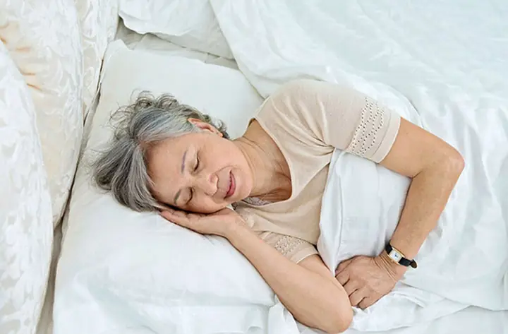 Gối Ngủ – Món Quà Sinh Nhật Ý Nghĩa Cho Những Người Già
