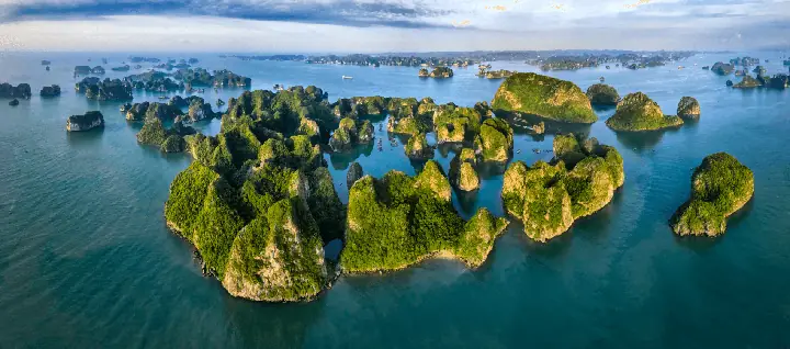 Vé Máy Bay Đi Quảng Ninh Giá Rẻ, Ưu Đãi Hấp Dẫn Tại Vietjet ...