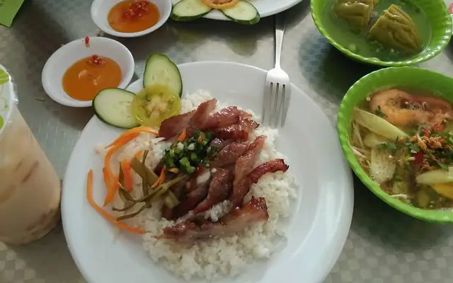 Cơm Tấm Sườn Que - Nguyễn Duy Trinh Ở Tp. Hcm | Foody.vn