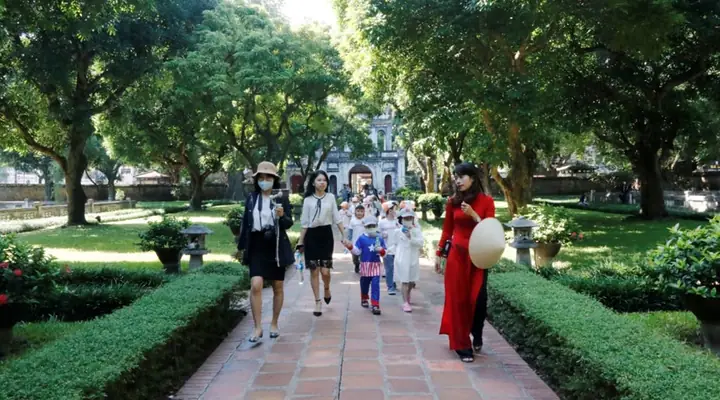 Gợi Ý Thêm Điểm Du Lịch Tham Quan Gần Công Viên Mặt Trời Mới