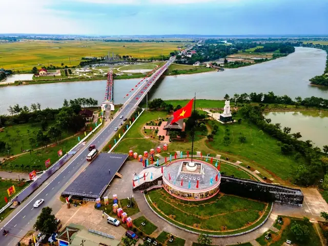 Cầu Hiền Lương – Sông Bến Hải –danh Lam Thắng Cảnh Quảng Trị Nổi Tiếng