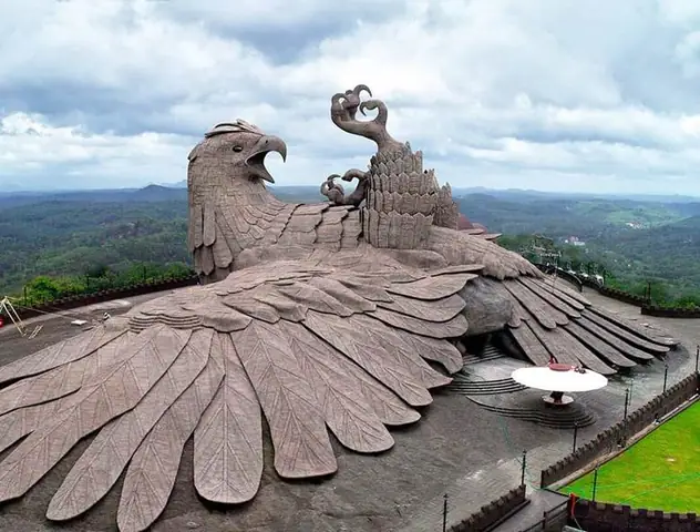 Tượng Đại Bàng Khổng Lồ Jatayu, Ấn Độ Tượng Đại Bàng Khổng Lồ Jatayu, Ấn Độ