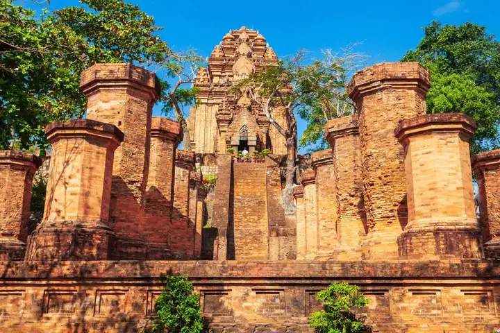 Các Di Sản Văn Hoá Vật Thể Ở Khánh Hoà - Heritage Việt Nam