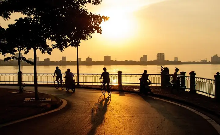 Hồ Tây – Trải Nghiệm Cảnh Quan Tươi Đẹp, Không Gian Lãng Mạn Giữa Lòng Thủ Đô