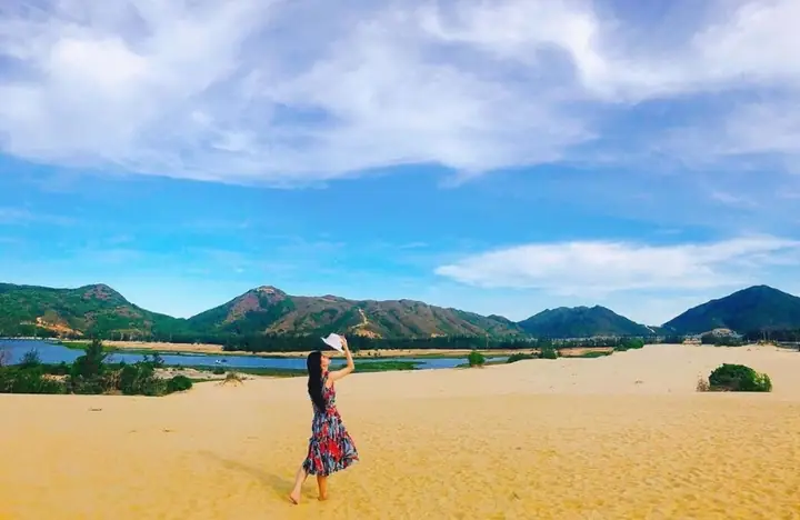 Khung Cảnh Thiên Nhiên Hoang Sơ, Quyến Rũ