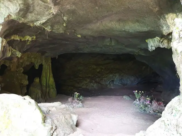 Động Phò Mã