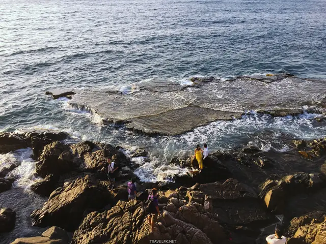Ngã Y 2