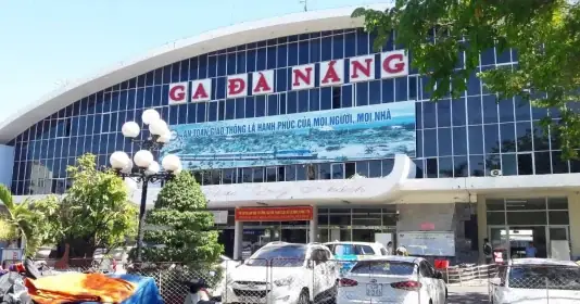 Ga Đà Nẵng Cách Trung Tâm Bao Xa? Xung Quanh Có Gì Chơi?