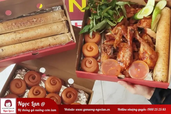 Gà Nướng Cơm Lam Hồ Tuyền Lâm