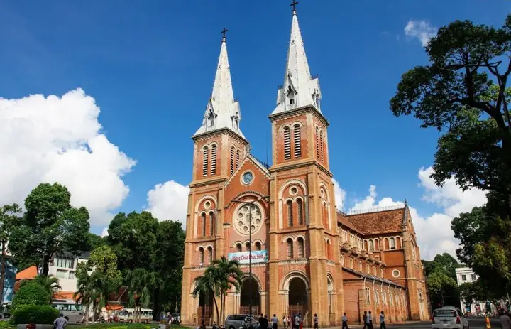 Giờ Lễ Nhà Thờ Đức Bà Sài Gòn - Giờ Lễ