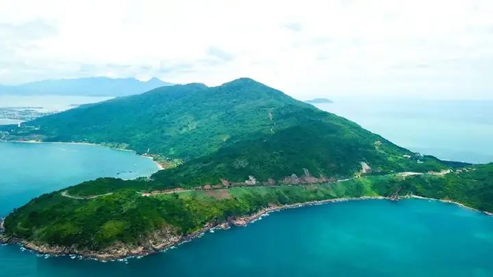 Khám Phá Bán Đảo Sơn Trà - Miền Xanh Vô Giá Của Đà Nẵng Khám Phá Bán Đảo Sơn Trà - Miền Xanh Vô Giá Của Đà Nẵng