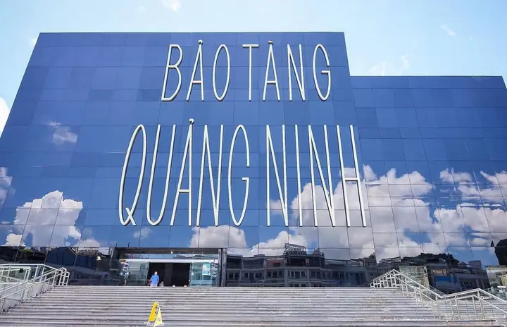 Kiến Trúc Hiện Đại, Mang Đậm Bản Sắc Vùng Đất “mỏ”