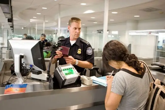Tư Vấn Visa Du Học, Du Lịch, Định Cư - Hướng ... - Công Ty Thế Hệ Mới