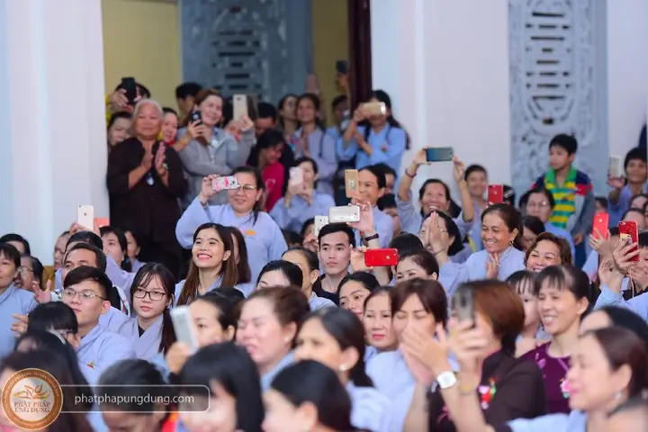 Hình Ảnh Lễ Vu Lan Báo Hiếu