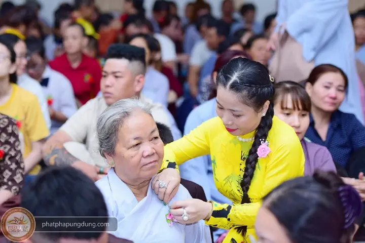 Hình Ảnh Lễ Vu Lan Báo Hiếu