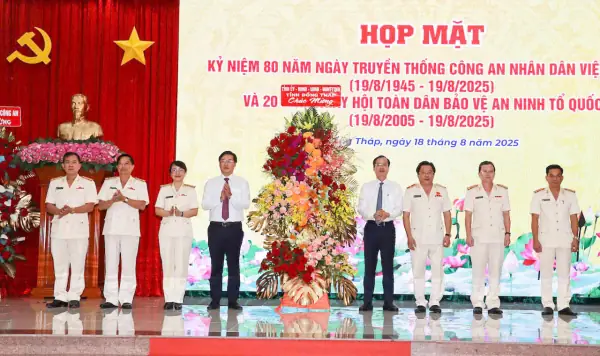 Đồng Tháp: Lan Tỏa Hình Ảnh Đẹp Về Người Chiến Sĩ Công An