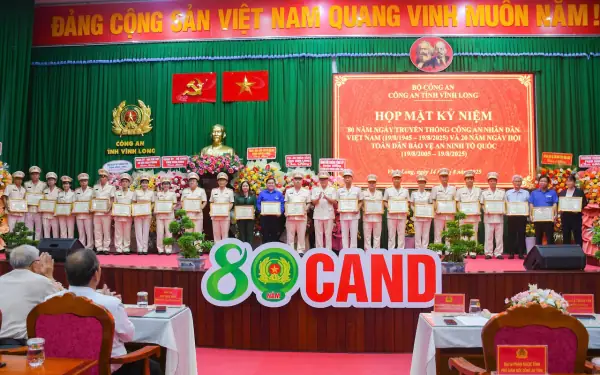 Công An Đồng Tháp Họp Mặt Kỷ Niệm 80 Năm Ngày Truyền Thống Cand -0