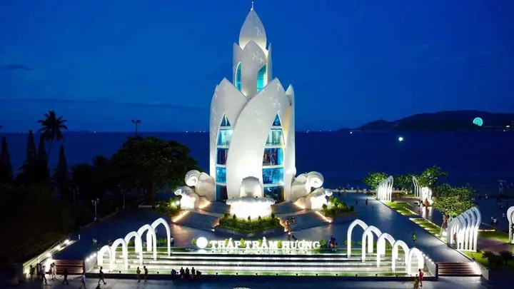 Khám Phá Tháp Trầm Hương – Điểm 'check-in Hot' Tại Nha Trang ...