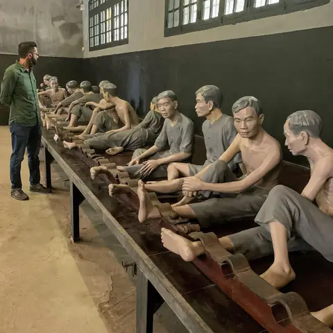 Hoa Lo Prison, Hanoi