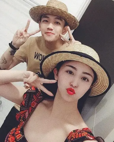 Hot Girl Bánh Tráng Trộn Đà Lạt