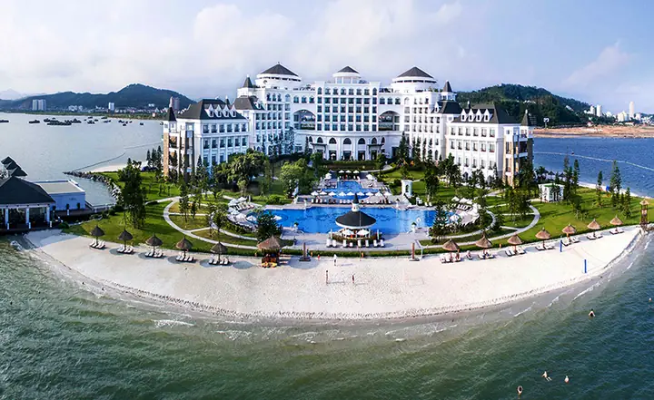 Top 10 Khách Sạn Hạ Long Tốt Nhất, View Đẹp, Gần Biển