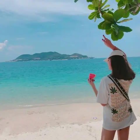 11.2. Trang Phục
