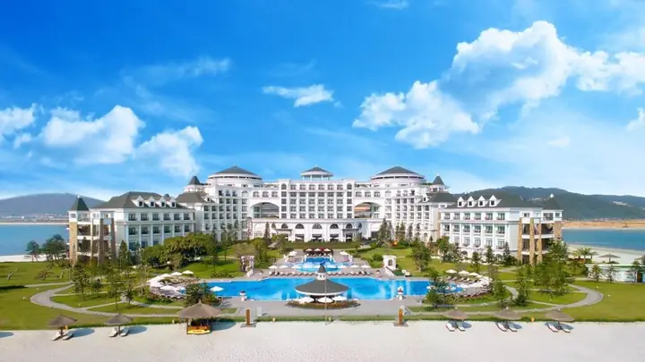 Vinpearl Resort & Spa Hạ Long Vinpearl Resort & Spa Hạ Long