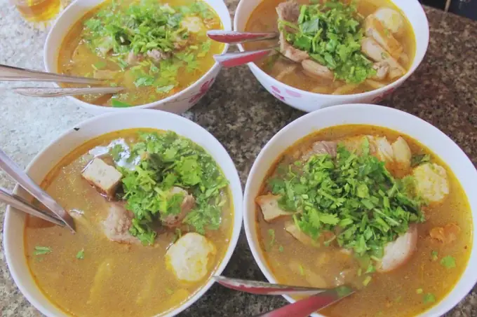 Bánh Canh Da Heo