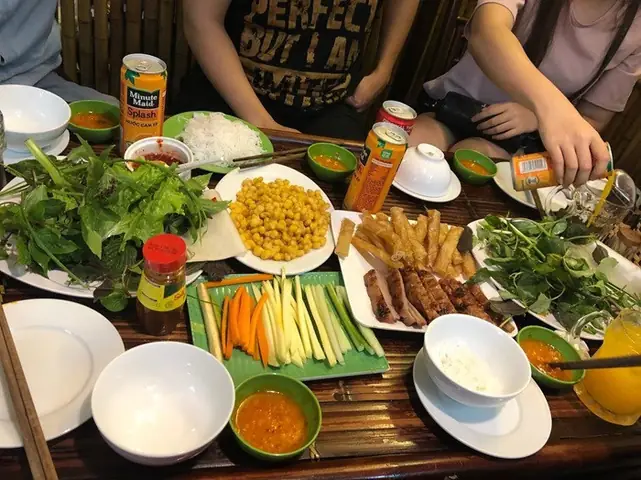 Nem Nướng Xuân Dần – Điểm Hẹn Của Dân Sành Ăn Nem Nướng Xuân Dần – Điểm Hẹn Của Dân Sành Ăn