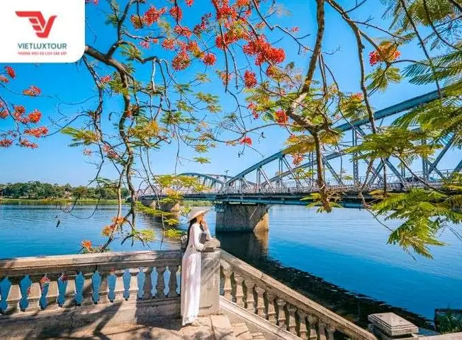 Huế Nổi Tiếng Về Cái Gì? 5 Điều Làm Nên Bản Sắc Cố Đô