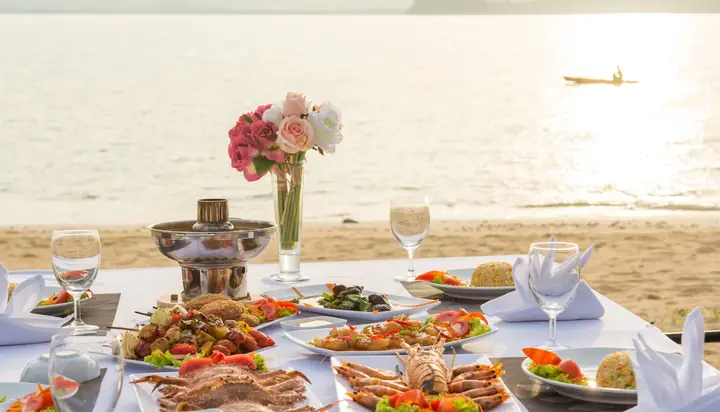 Bốn Mùa - Four Seasons Quy Nhơn | Nhà Hàng Cafe View Biển Quy ...