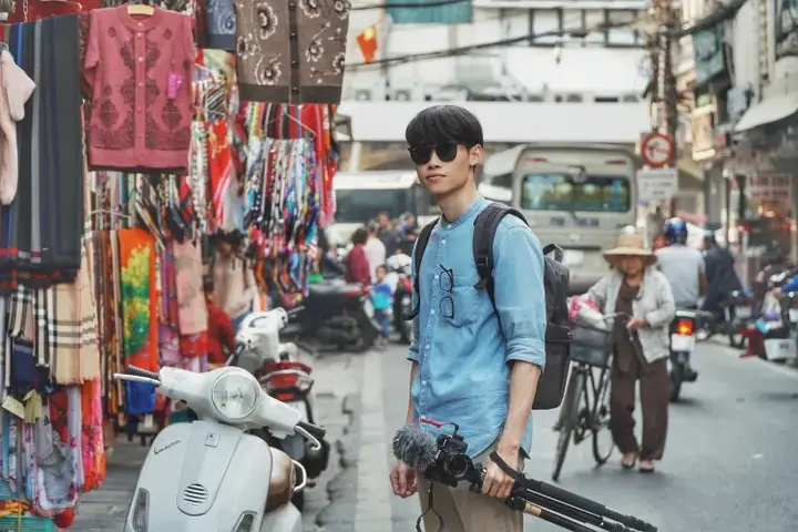Chụp Ảnh Ở Phố Đinh Liệt Chụp Ảnh Ở Phố Đinh Liệt