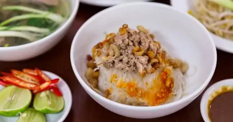 Phở Khô Bảo Lộc - Bỏ Túi 7 Địa Chỉ Ăn Ngon Quên Lối Về