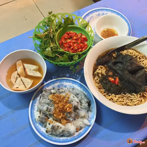12. Bánh Cuốn Nóng - Núi Trúc 12. Bánh Cuốn Nóng - Núi Trúc