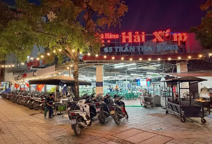 Bia Hơi Hải Xồm – Quán Bia Hơi Ngon Hà Nội Nổi Tiếng Với Nhiều Chi Nhánh