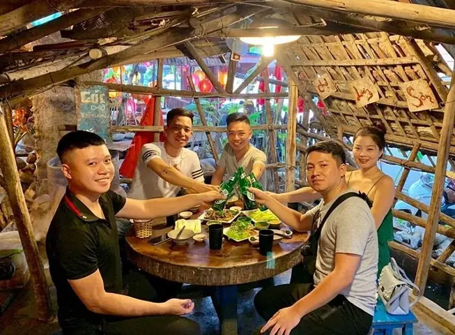 Lương Sơn Quán – Quán Bia Với Không Gian Độc Đáo
