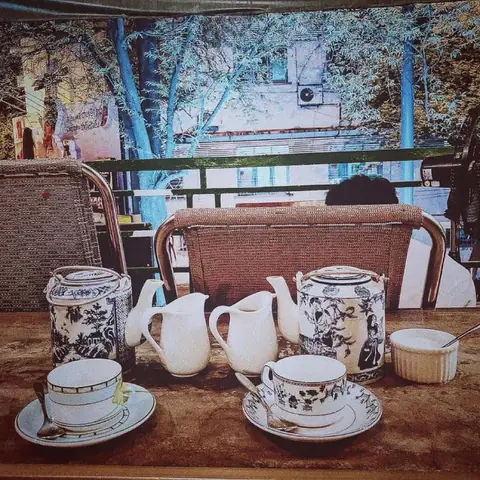 Opera Tea Club