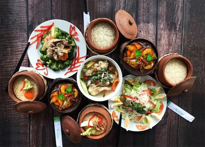 Những Quán Cơm Niêu Đà Nẵng Nổi Tiếng Ngon Rẻ