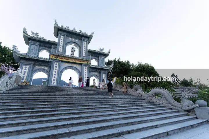 Linh Ung Pagoda In Son Tra Peninsula (monkey Mountain Da Nang)