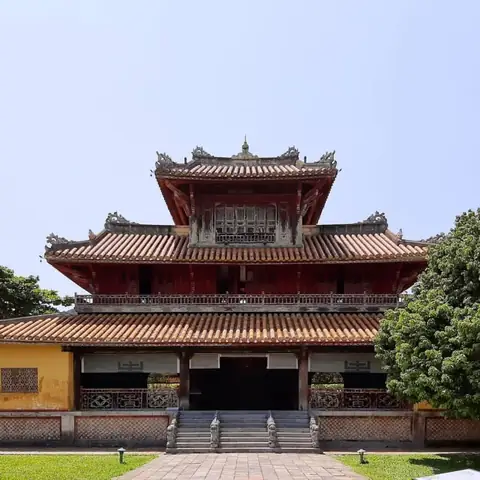 Thế Miếu & Hiển Lâm Các – Khu Vực Thờ Cúng Hoàng Tộc
