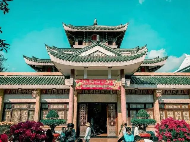 Hành Hương: Châu Đốc - Miếu Bà Chúa Sứ