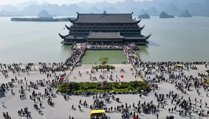 11. Du Xuân Các Địa Điểm Gần Hà Nội