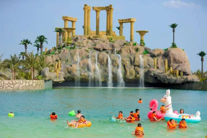 Đánh Bay Nắng Nóng Tại Vinwonders Wave Park Và Vinwonders Water Park