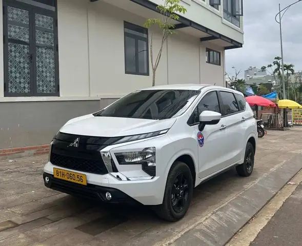 Bảng Giá Xe 7 Chỗ Tự Lái