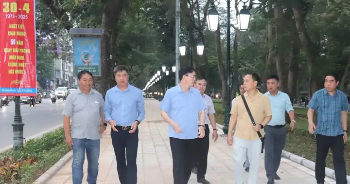 Chủ Tịch Quận Hai Bà Trưng “trải Lòng” Trước Thời Khắc Lịch Sử