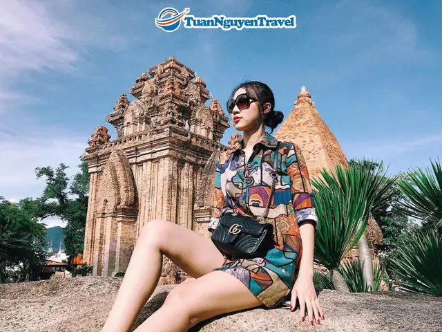 Ngày 3: City Tour – Tắm Bùn Tháp Bà - Tiễn Khách (ăn Sáng, Trưa)